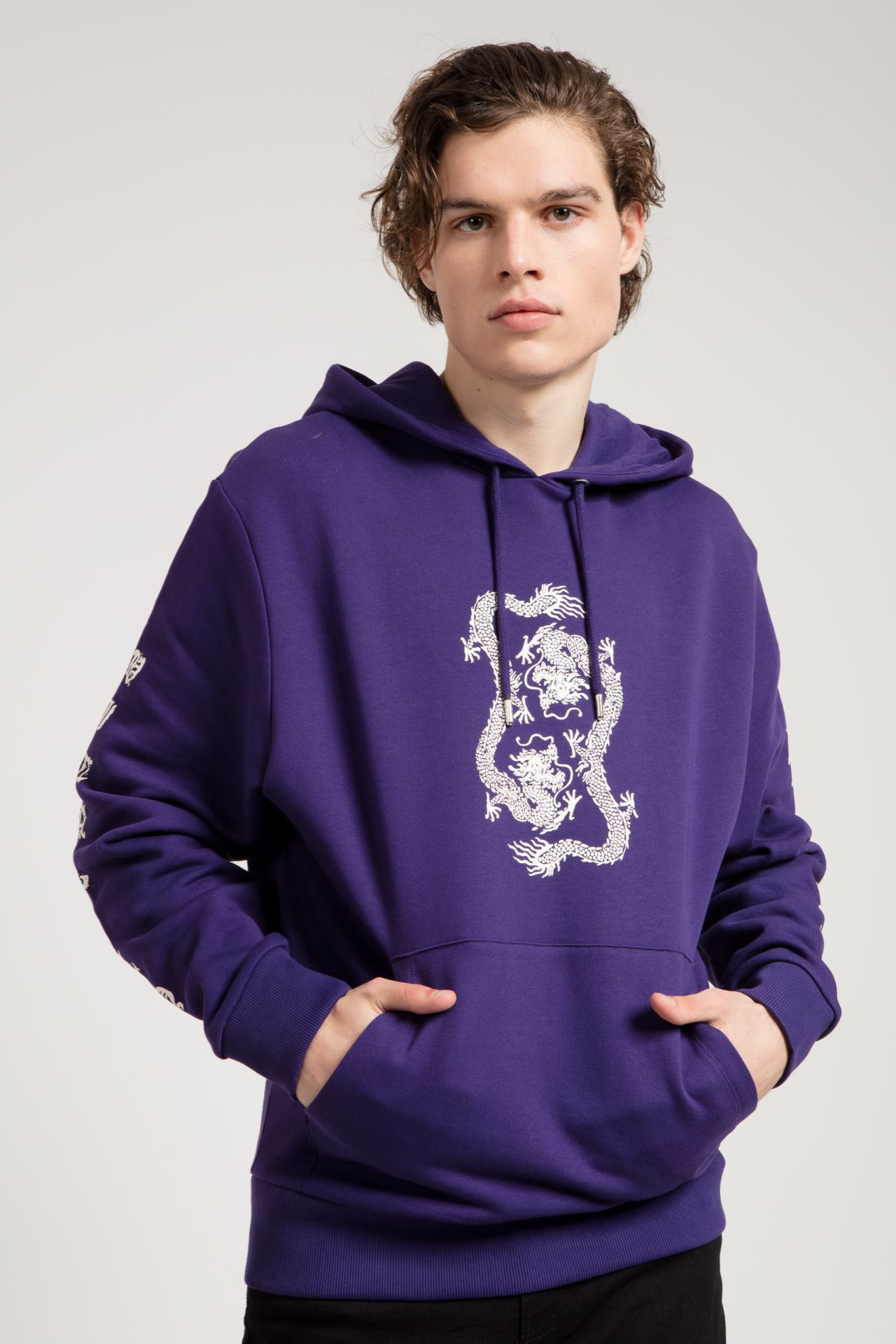 Jahr Marc London Oversized Sweatshirt in Purple with Dragon Print - Image 5