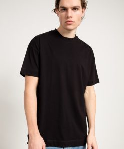 Alternative view of Jahr Marc London Oversized T-shirt with Split Sides in Black