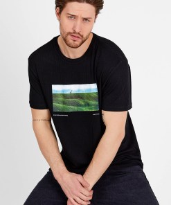 Alternative view of Jahr Marc London Basic T-shirt in Black with Print