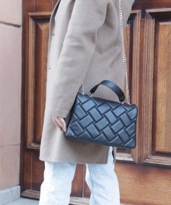 Alternative view of DSN 5934 Shoulder Bag in Black