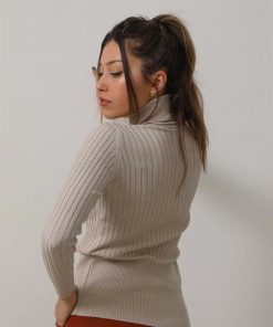 Alternative view of Dunipa Fisherman Collar Wick Sweater in Beige